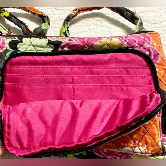 VERA BRADLEY Messenger Hipster Crossbody multi color Floral/Paisley size10x7 EUC - Picture 4 of 6